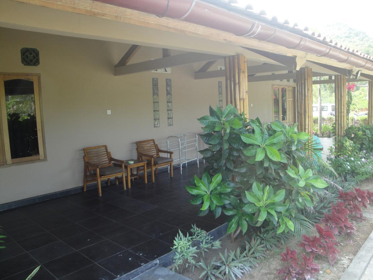 Villa Surga Sumbawa Sekongkang Exterior photo